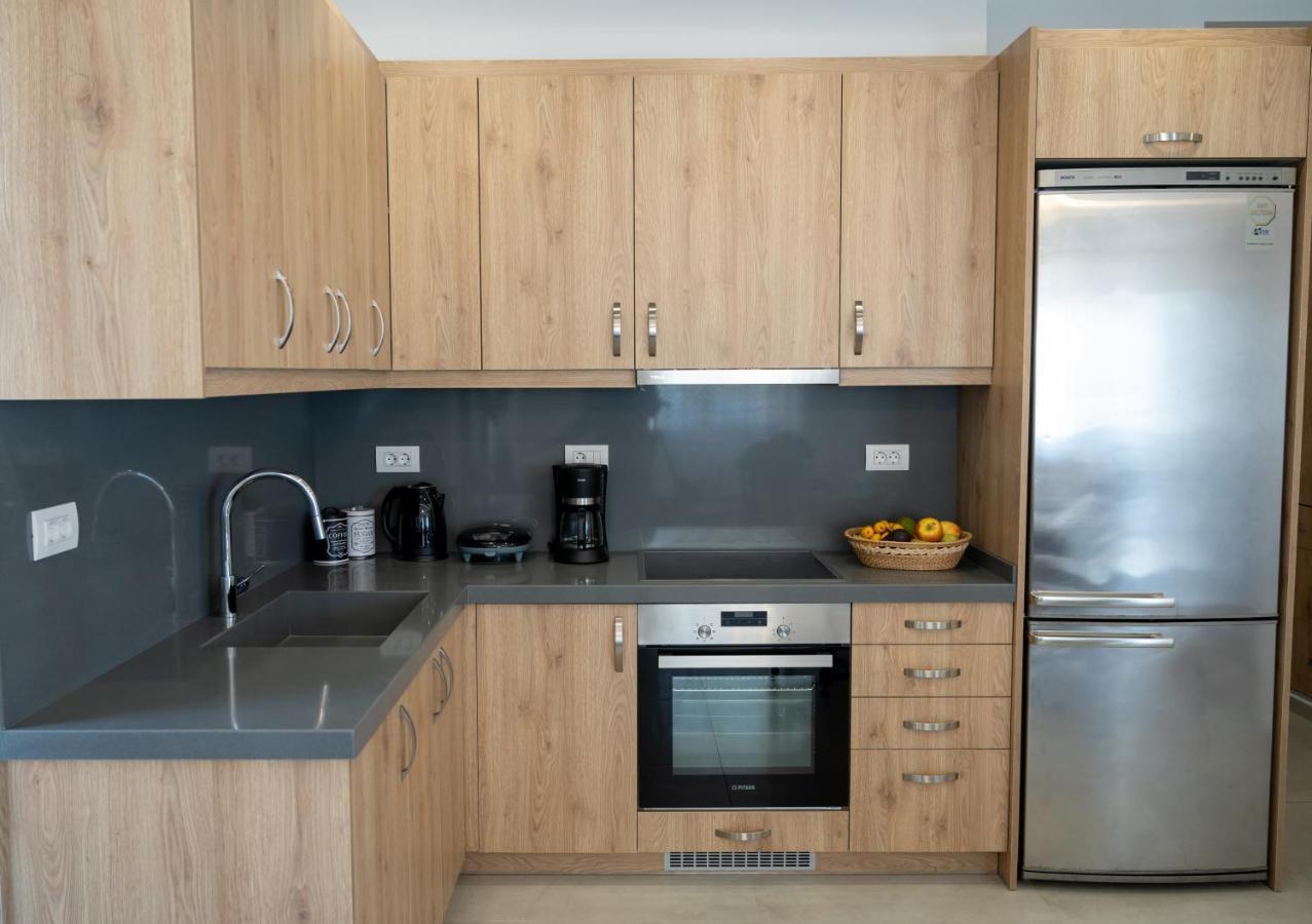 George'S Apartment Rethymno  Bagian luar foto