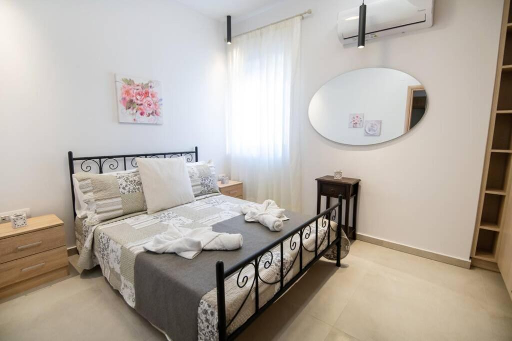 George'S Apartment Rethymno  Bagian luar foto
