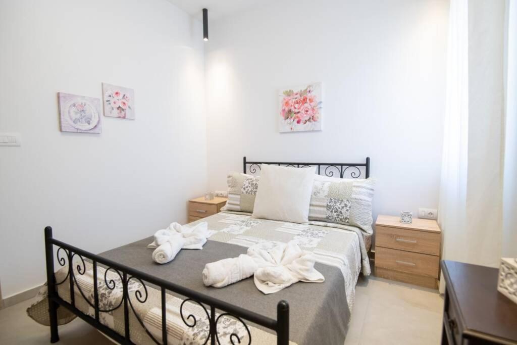 George'S Apartment Rethymno  Bagian luar foto